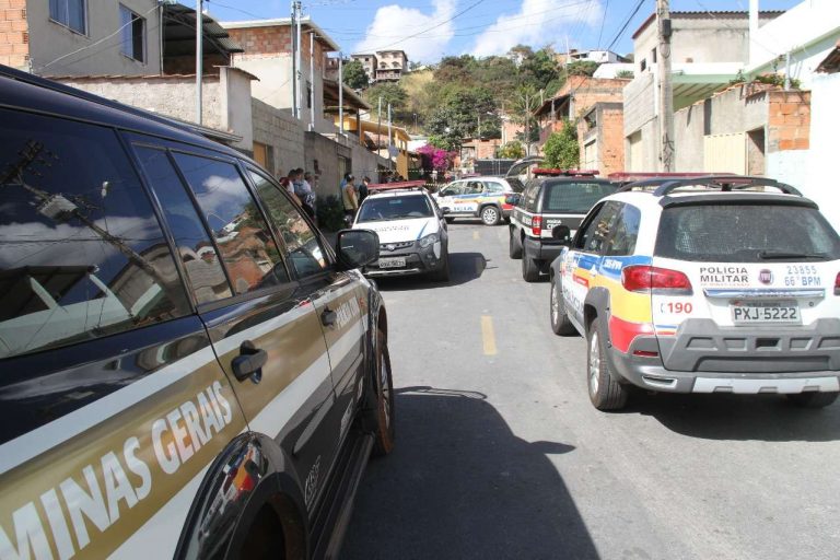 Homem é decapitado e tem cabeça jogada em lixeira
