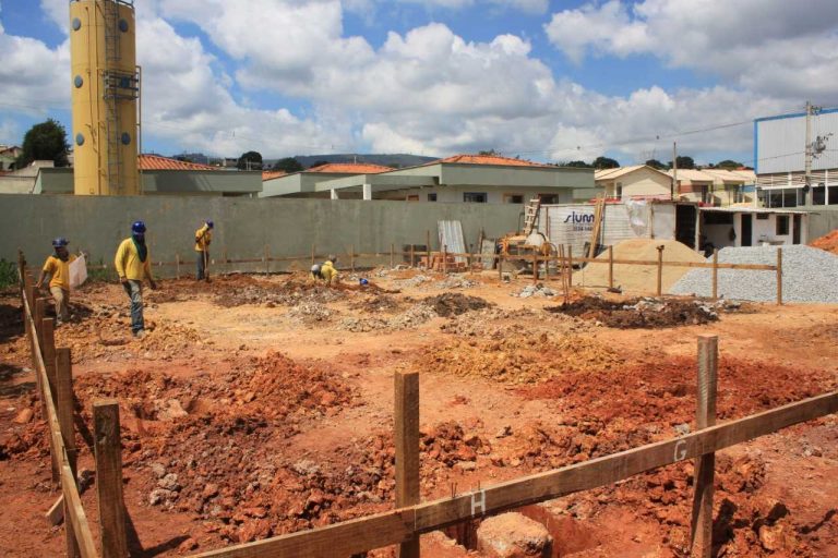 Bairro Resplendor ganhará novo Cras; obra está em andamento