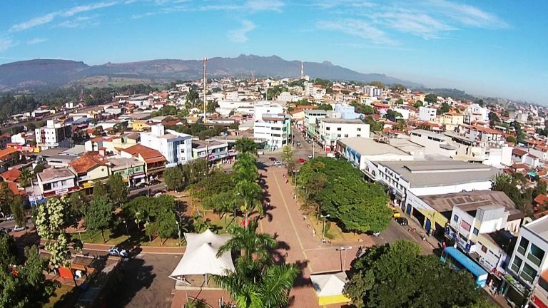 Prefeitura recomenda suspensão de serviços públicos e privados; saiba quais