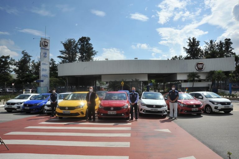 Para ações de combate ao Covid-19, Fiat empresta 10 carros para Prefeitura de Betim