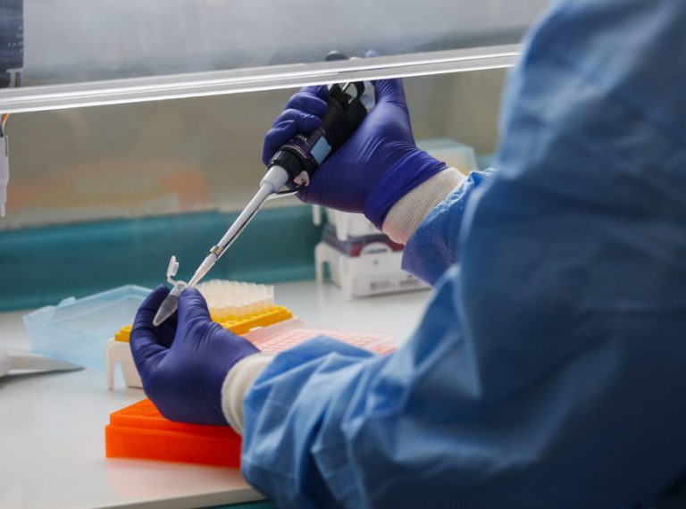 Em combate à pandemia, Mário Campos adquire 1.250 testes para coronavírus