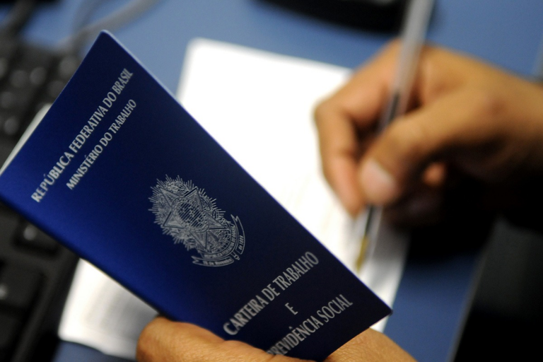 Sine Igarapé está com mais de 170 vagas disponíveis