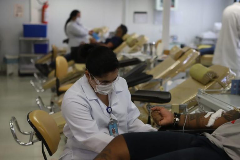 Estoques de sangue estão em baixa e Hemominas solicita doações
