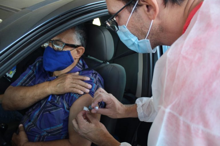Covid-19: São Joaquim de Bicas vacina moradores com 52 anos ou mais