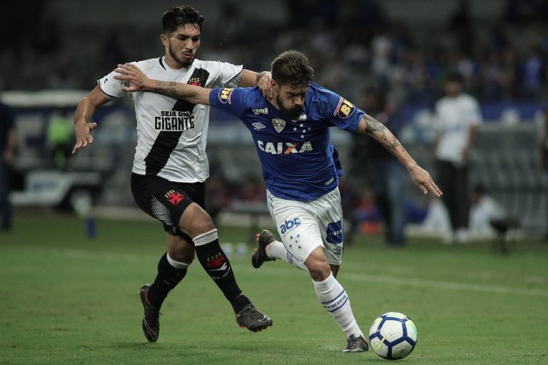 Raposa precisa vencer para sair do Z4 e Cruzmaltino quer o G4. Foto: Divulgação/Google