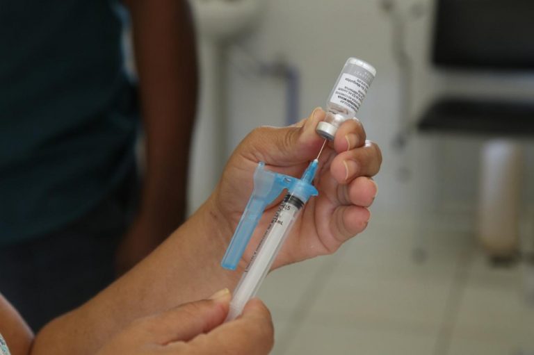 Prefeitura de Igarapé realiza mutirão para aplicação da vacina Pfizer Baby contra a Covid-19