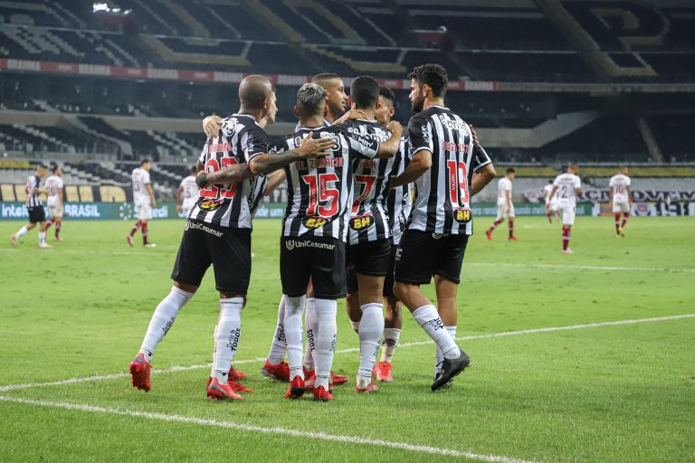 Líder do campeonato, Galo recebe o Sport buscando manter invencibilidade e longo tabu