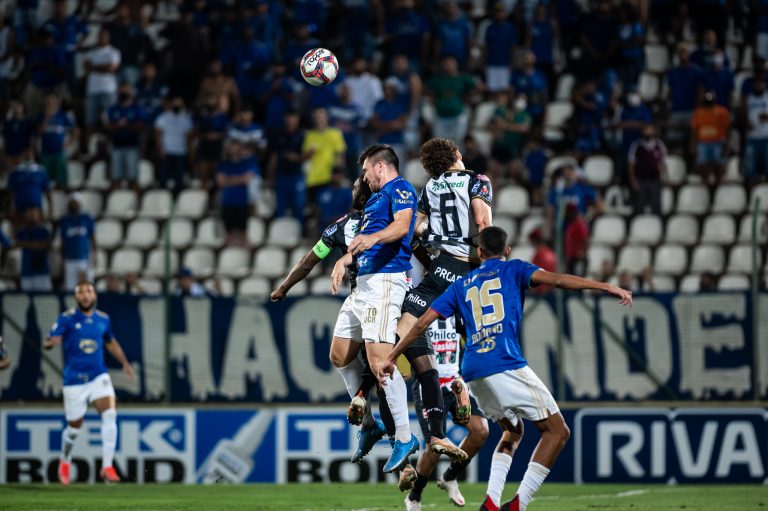Cruzeiro viaja para o Rio de Janeiro para encarar o Vasco da Gama