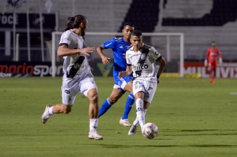 Em busca da vitória, Cruzeiro enfrenta Ponte Preta neste sábado