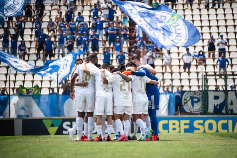 Em busca de 100% de aproveitamento com a presença da torcida, Cruzeiro enfrenta o Operário-PR
