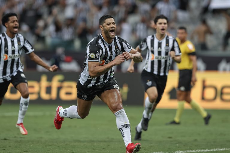 Confira abaixo as prováveis escalações das equipes. Foto: Atlético