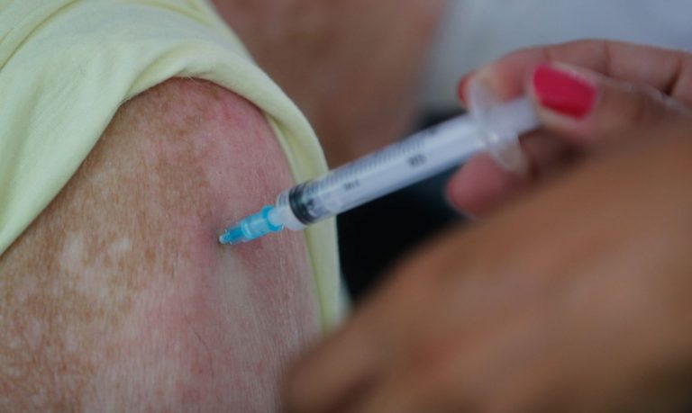 São Joaquim de Bicas e Igarapé iniciam vacinação Bivalente