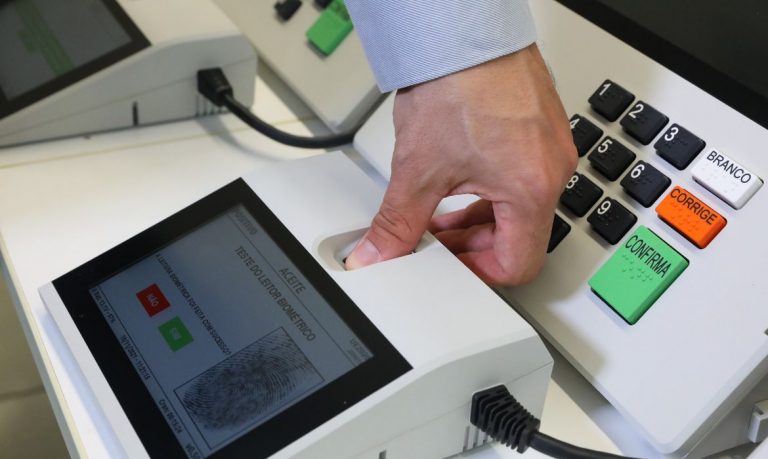 Solicitação de autorização para votar em trânsito termina em agosto