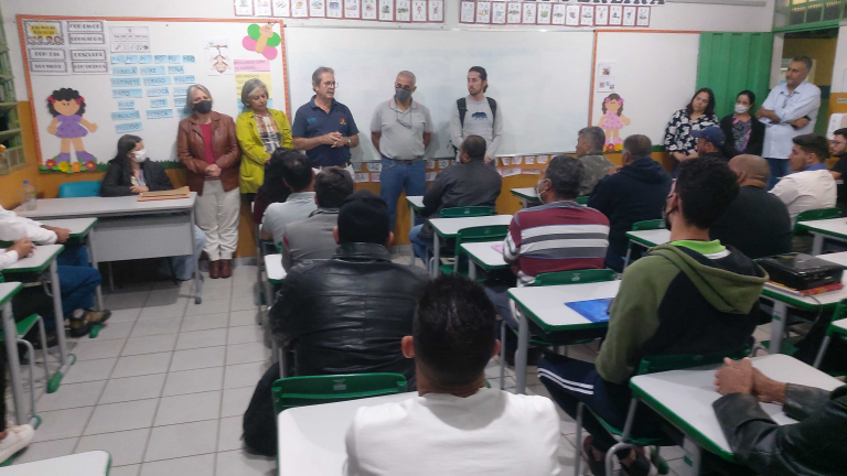 Moradores de Igarapé iniciam curso profissionalizante de Energia Fotovoltaica