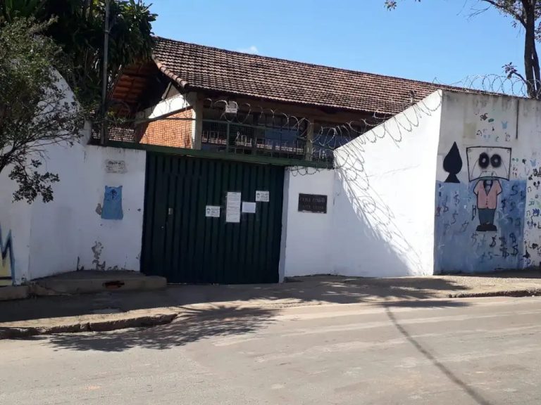 Estudantes têm até 13/1 para confirmar matrícula na rede estadual de ensino