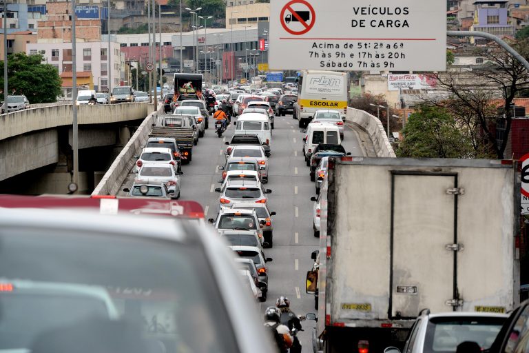 IPVA 2023: escala de vencimentos da 3ª parcela começa hoje (15/5)