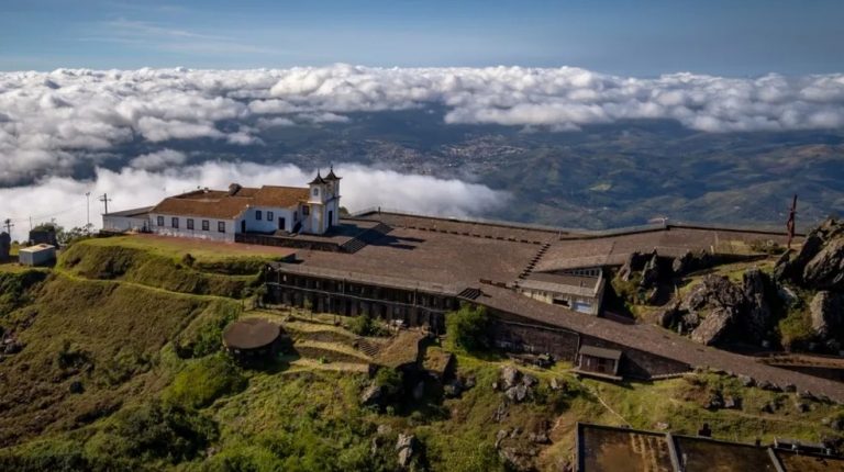 Minas Gerais e Bahia lideram crescimento turístico no Brasil com alta de aproximadamente o dobro da média nacional