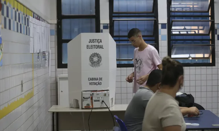TSE recebeu mais de 38 mil denúncias de propaganda eleitoral irregular