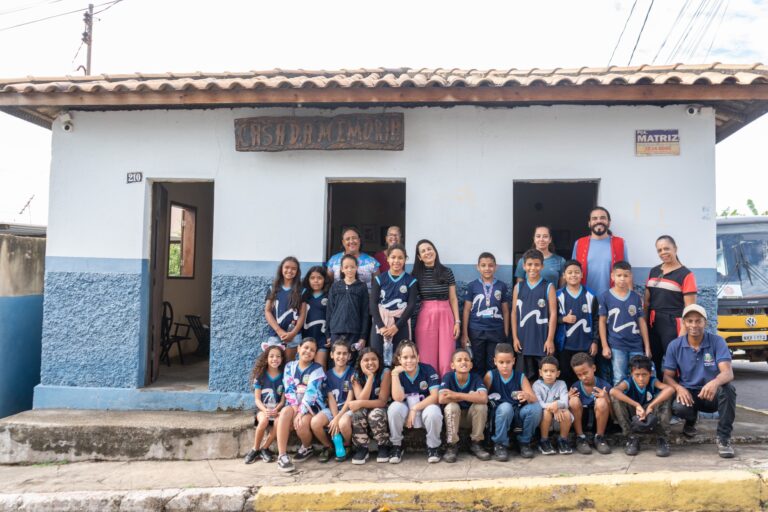 Alunos de São Joaquim de Bicas participam de aulas de educação patrimonial em visitas a pontos históricos