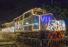 Locomotiva natalina leva Papai Noel a Betim na quinta-feira (27)