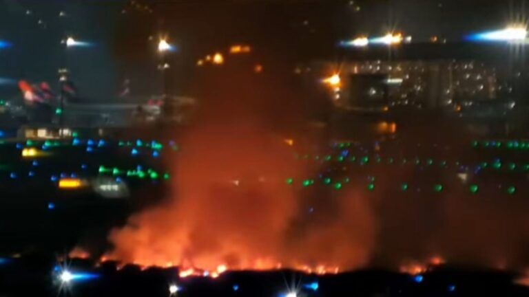 Turbina de avião explode após decolagem em Guarulhos e piloto faz pouso de emergência