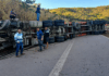 Carreta tomba na Fernão Dias e interdita pista na descida da Serra de Igarapé